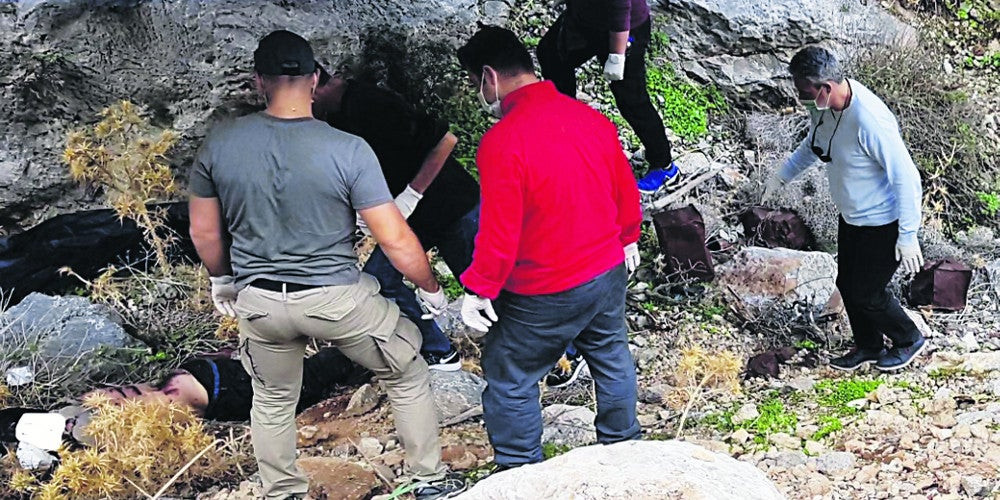 Γονείς φοιτητή από Κάλυμνο: «Έχουμε στοιχεία ότι ο Νίκος δολοφονήθηκε» – Τι λέει η ιατροδικαστική έκθεση (έγγραφα)